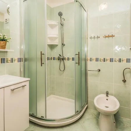 Two-bedroom In Apartament Kukci
